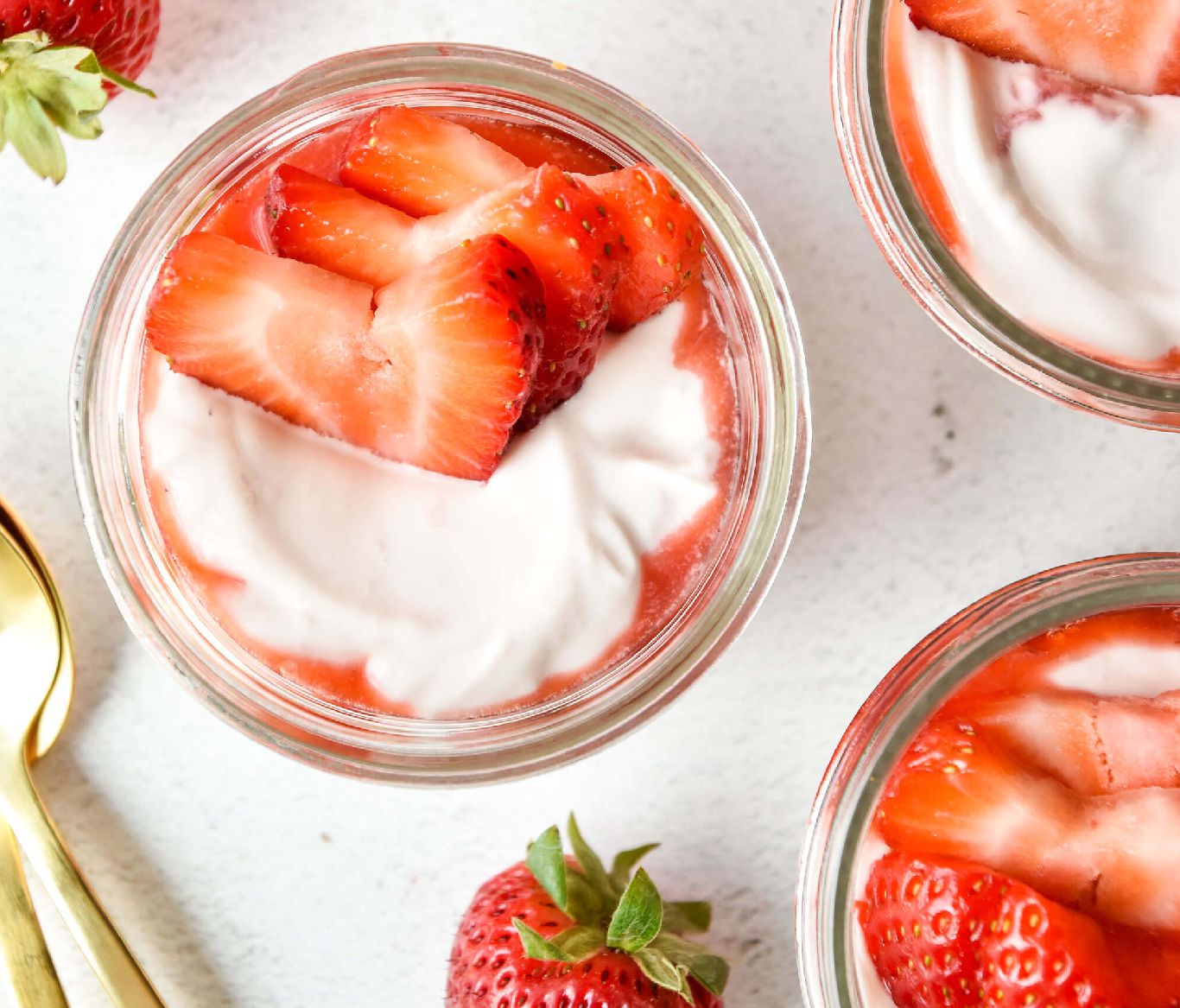 Strawberries And Yogurt Whipped Cream